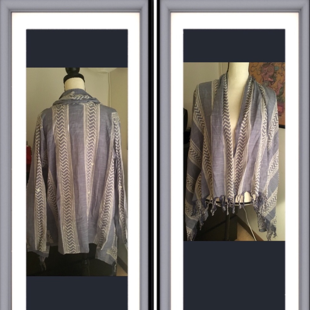 Lightweight Chambray tassel cardigan - Picture 3 of 3
